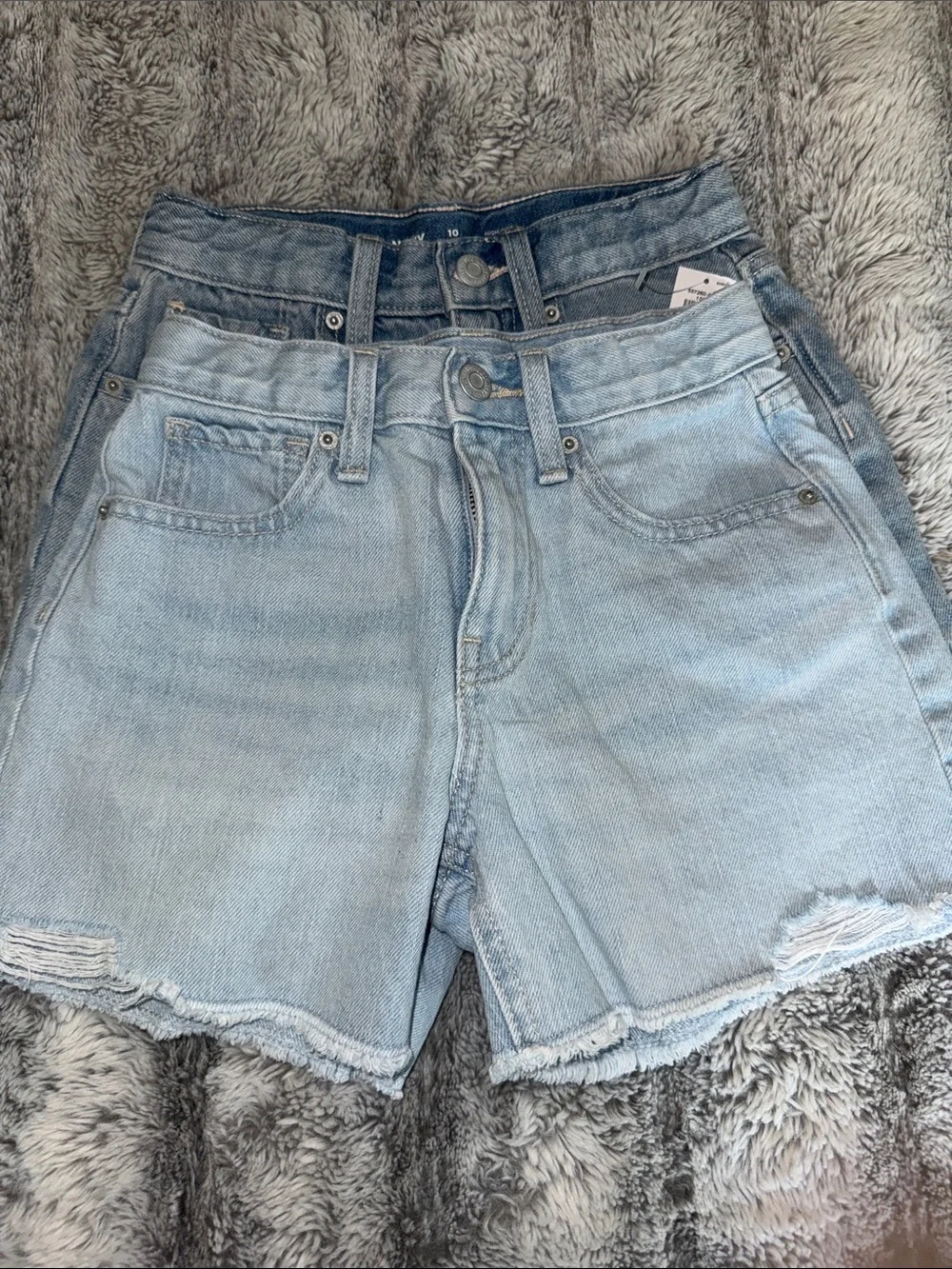 Girls Outfit Bundle Old Navy NWT Denim Shorts (10 Slim) + 2 Tops (10/12)